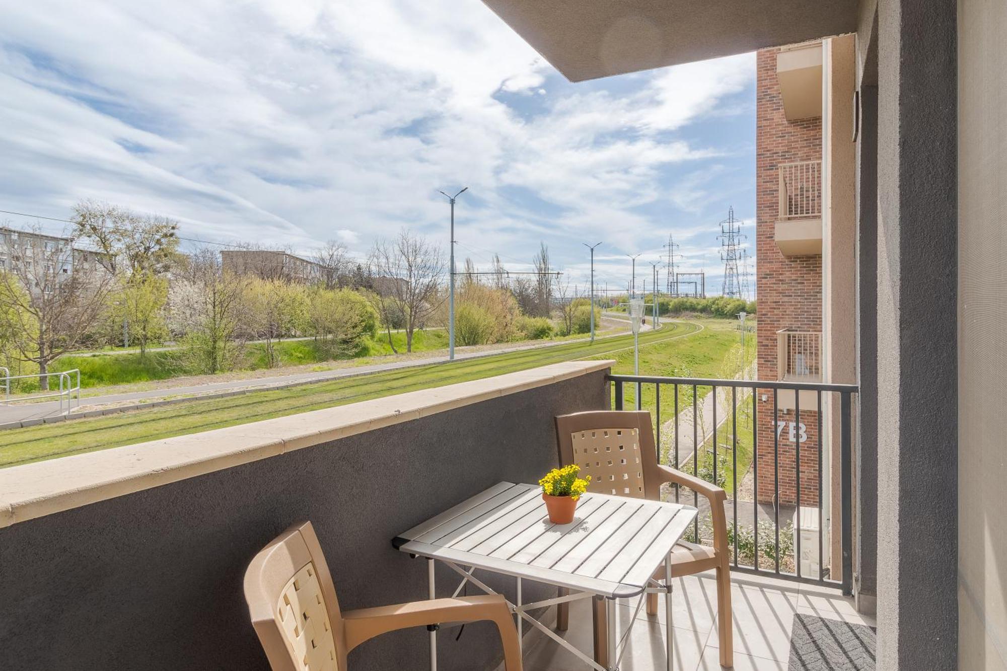 Riverside Retreat Oradea Εξωτερικό φωτογραφία